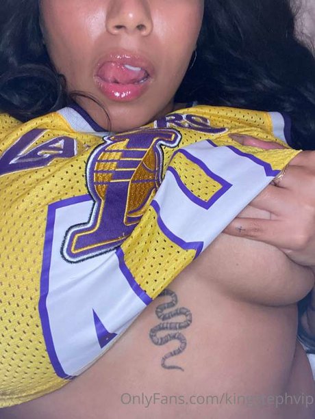 King Steph nude star picture