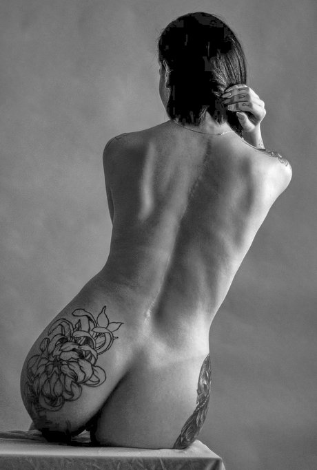 Doga Tuemer high quality pornstar img