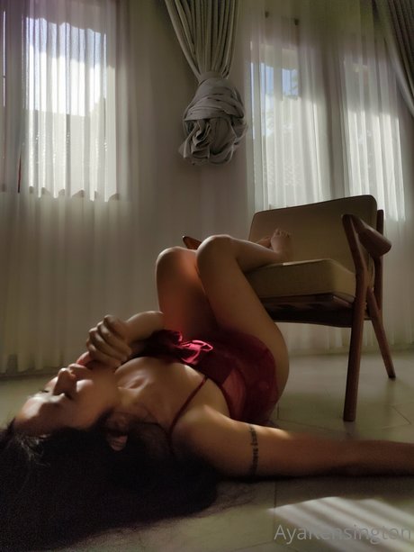 Aya Kensington model nude picture