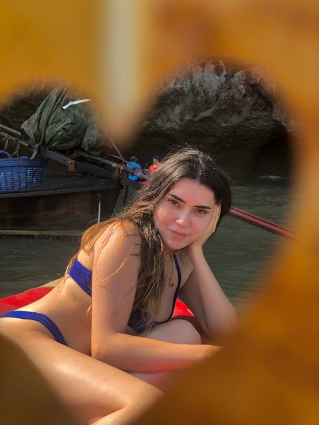 Coughs model art image