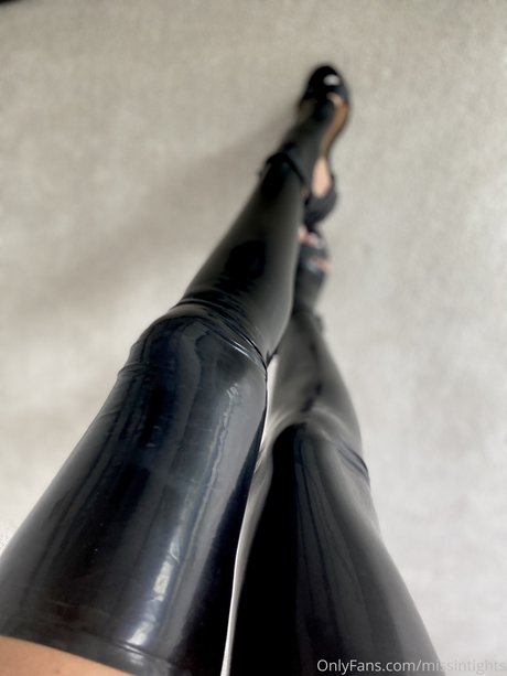 _Missinwolford hot model pic