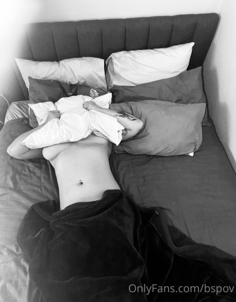 2024 top onlyfans hot naked pic