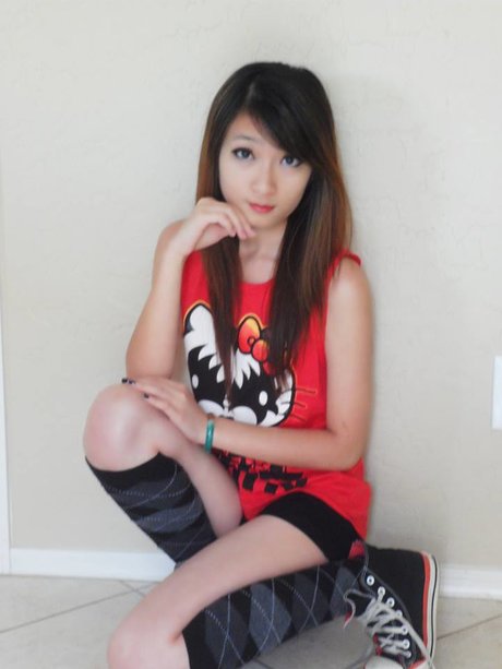 _Nancy Tran star erotic images