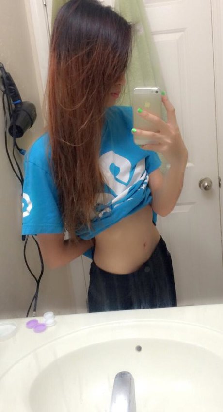 _Nancy Tran star naked image