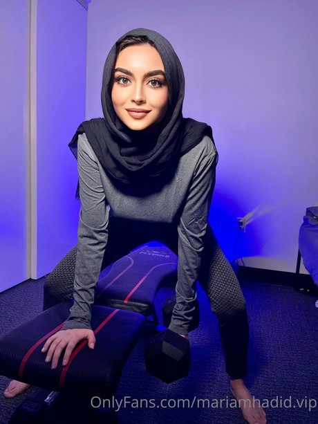 shemale fucks girl onlyfans free images