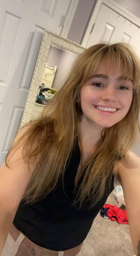 Eloisenoice_ perfect model pictures