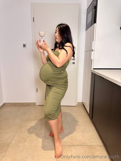 Amyra Fayth model sexy img