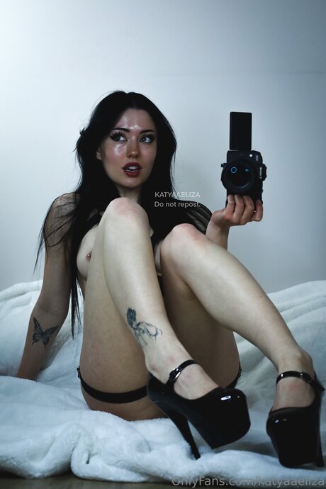 Katyaaeliza star art galleries