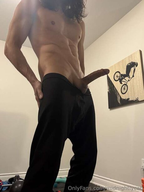 Midnightlycan sex star pic