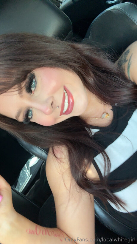 Localwhitegirl pornstar hot picture