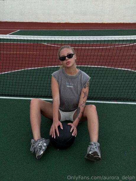 Aurora Delph naked model pics