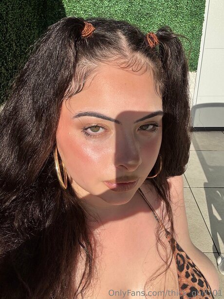 Thick Gurl101 model hot pic