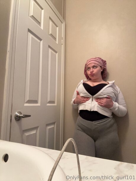 Thick Gurl101 star art img