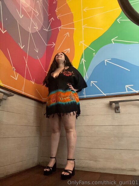 Thick Gurl101 star hot photo