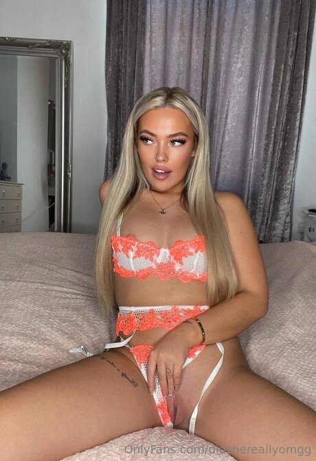 Didshereallyomgg nude actress img