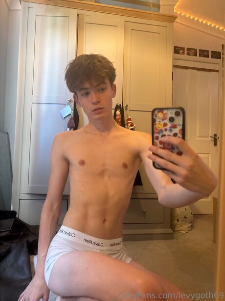 Levygoth69 pretty star gallery