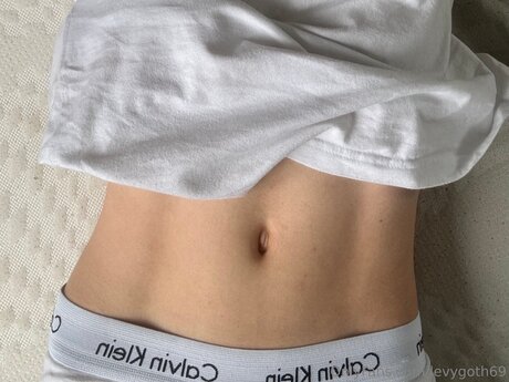 Levygoth69 free model pic