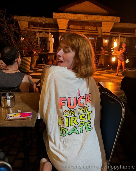 Kittynippyhippie porn actress gallery