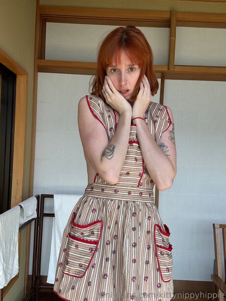 Kittynippyhippie star porn gallery