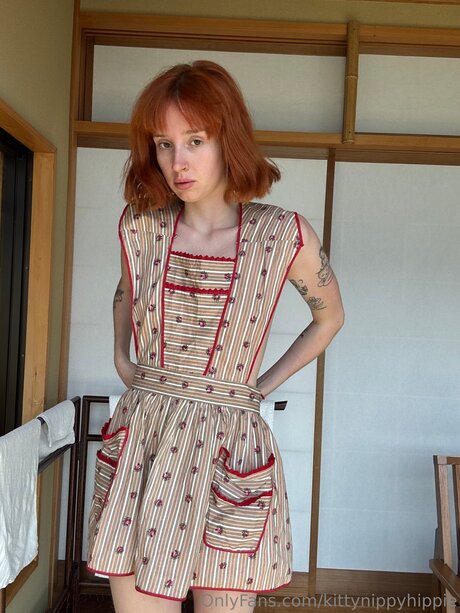 Kittynippyhippie star porn pic