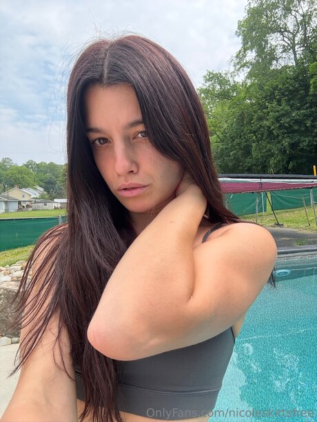 Nicoleskirtsfree nice pornstar pics