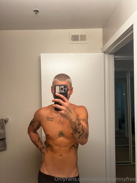 Darksidebennyfree perfect model photo