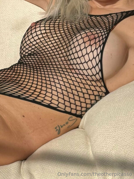 Theotherpicasso star nude photos