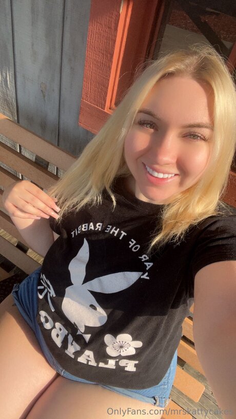 skinny milf onlyfans adult pictures