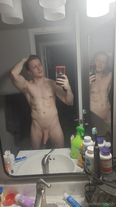 Blondemonstr nude pornstar picture