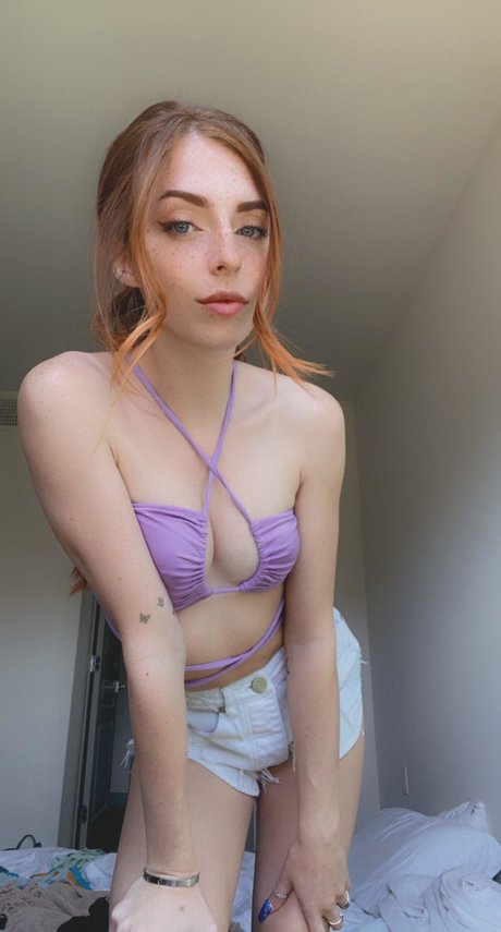 british blonde onlyfans hd pic