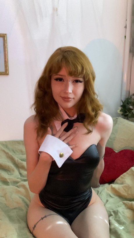 FreakinJulz sex star pic