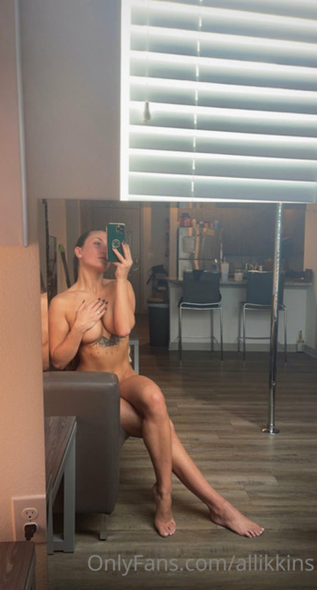 Allikkins_ naked actress galleries
