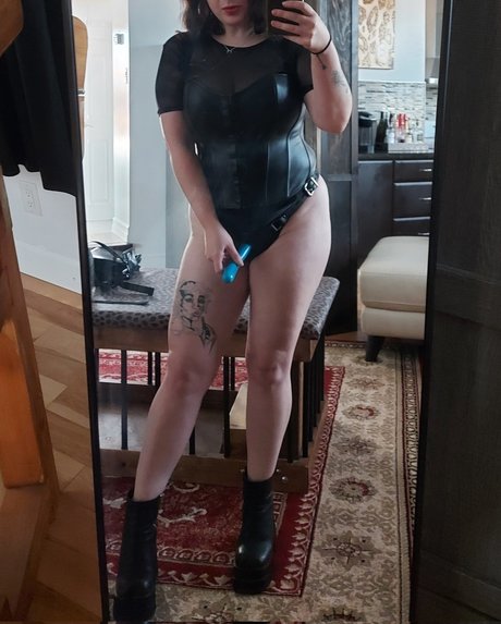 Alpha goddess aurora nice model pic