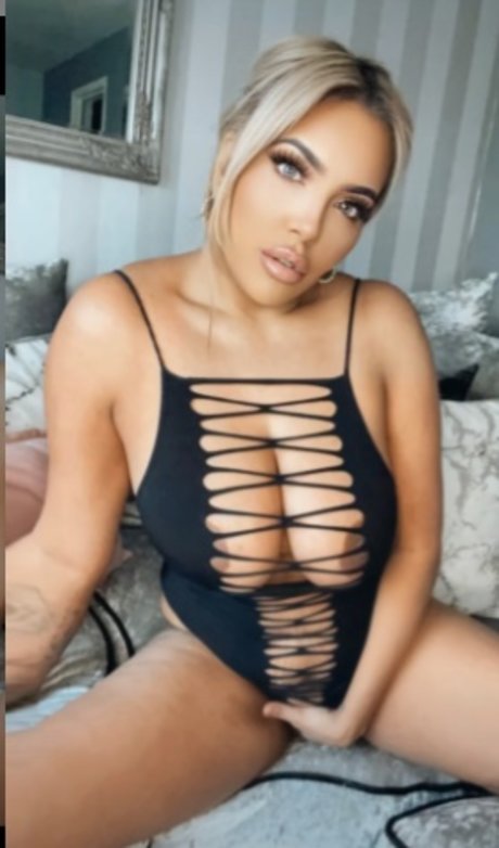 Tanya Lucie_ erotic actress picture