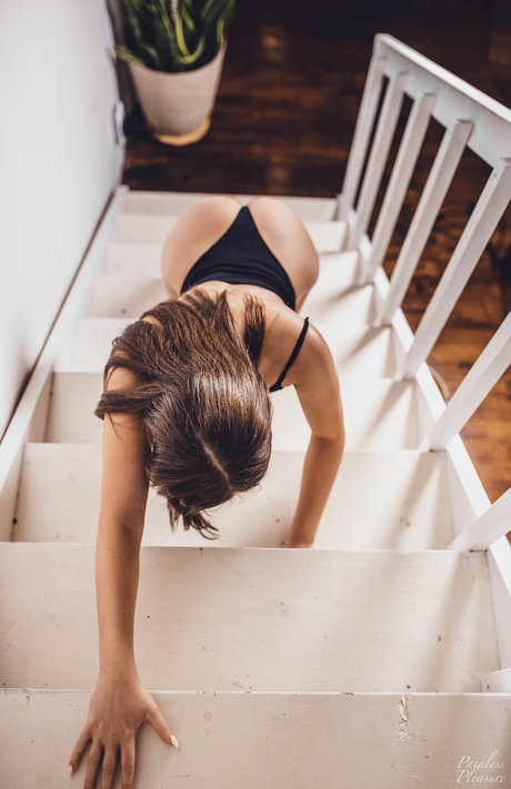 Violet Lee_ model beautiful photo