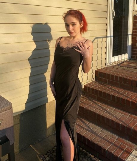 Gothicbratgf_ porn star archive