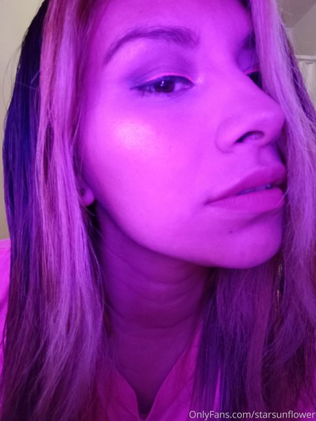 Lizbeth Martinez_ art model image