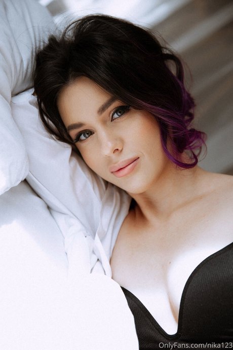 Weirdme porn actress images