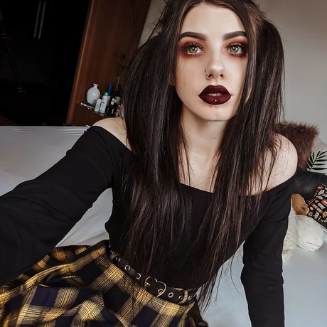 Ricky Aimee perfect actress image