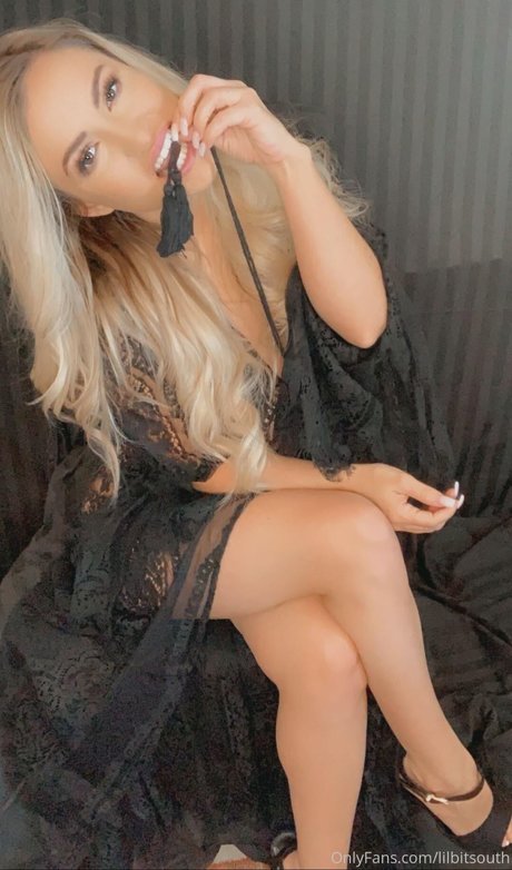 Taylor Wright sexy actress pic