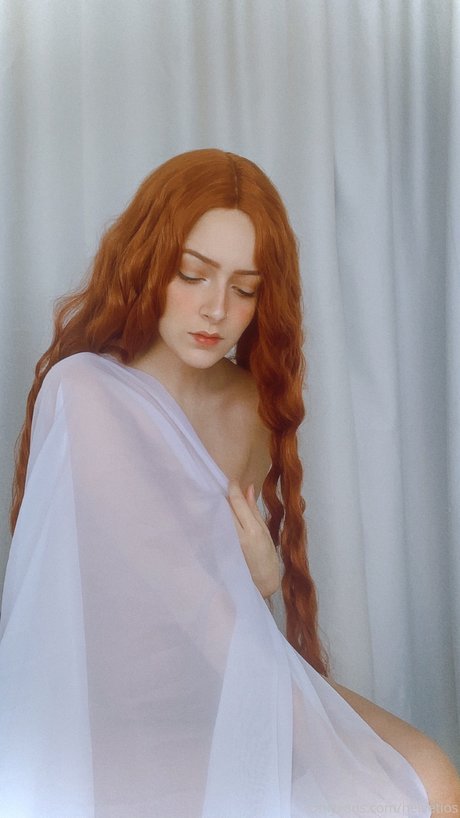 Oriana Valentine nudes actress pics