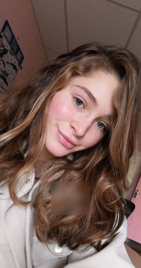 Aehtna_ actress pics