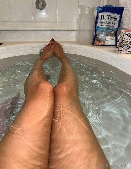 Daisy Deville model nudes photo