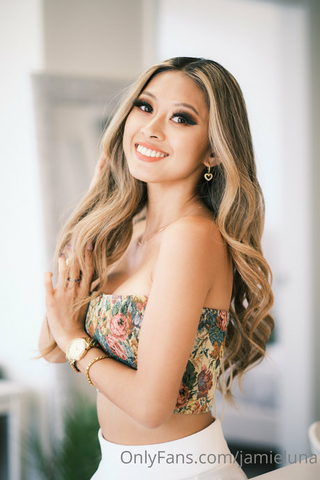 Jamie Luna high quality model photos