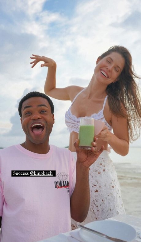 blonde babe onlyfans exclusive pics