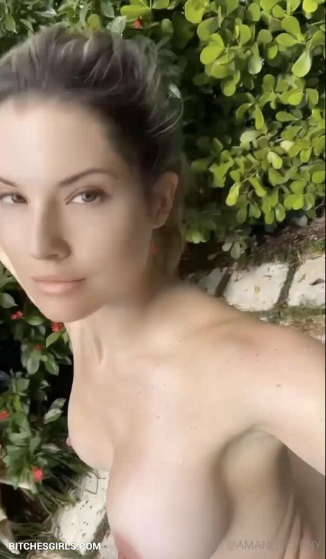 Amanda Cerny star free photos