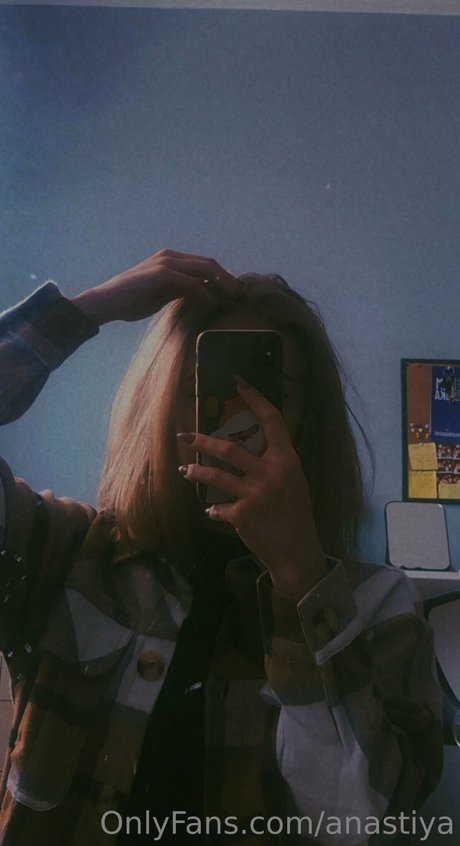 Anastiya adult model photo