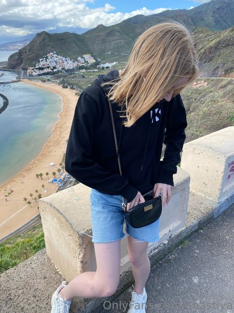 Anastiya high quality model img