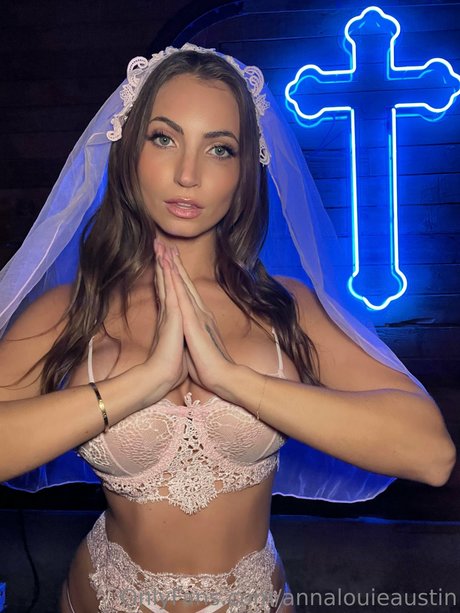 Anna Louise exclusive pornstar images