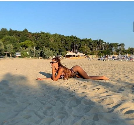 Kristina Penava star art archive